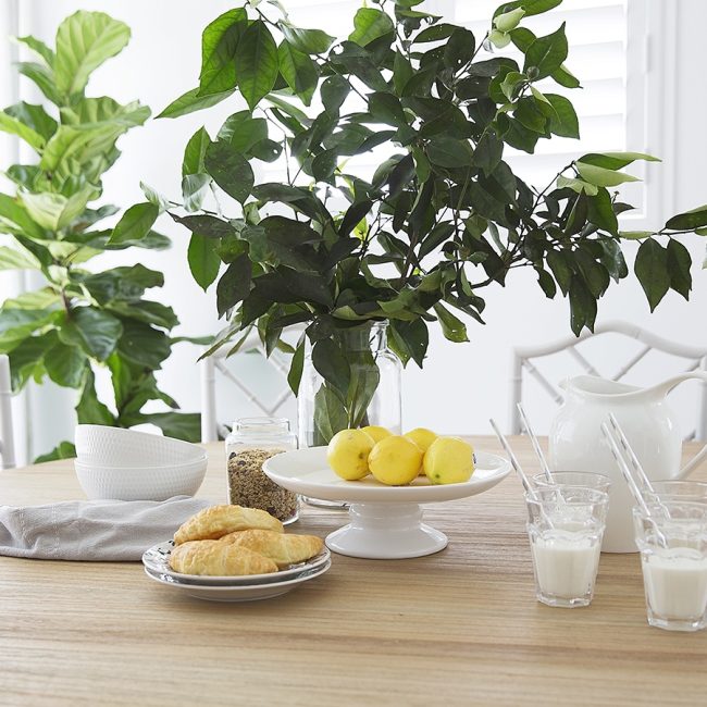 New Port Round Dinning Table