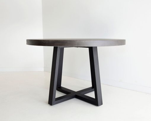 round Elkstone dining table