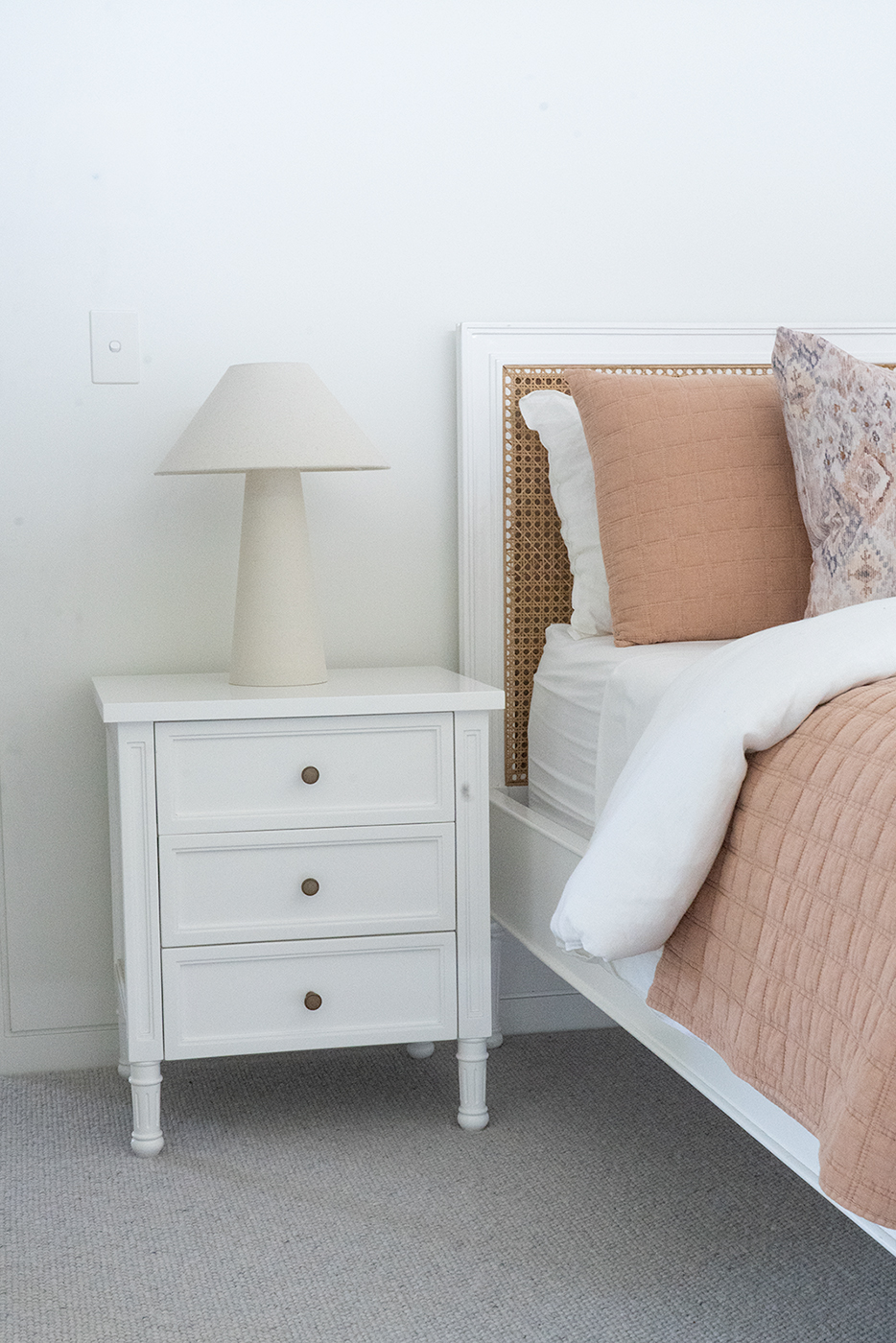 Hamilton Bedside Table - 3 Drawer - White - Image 15