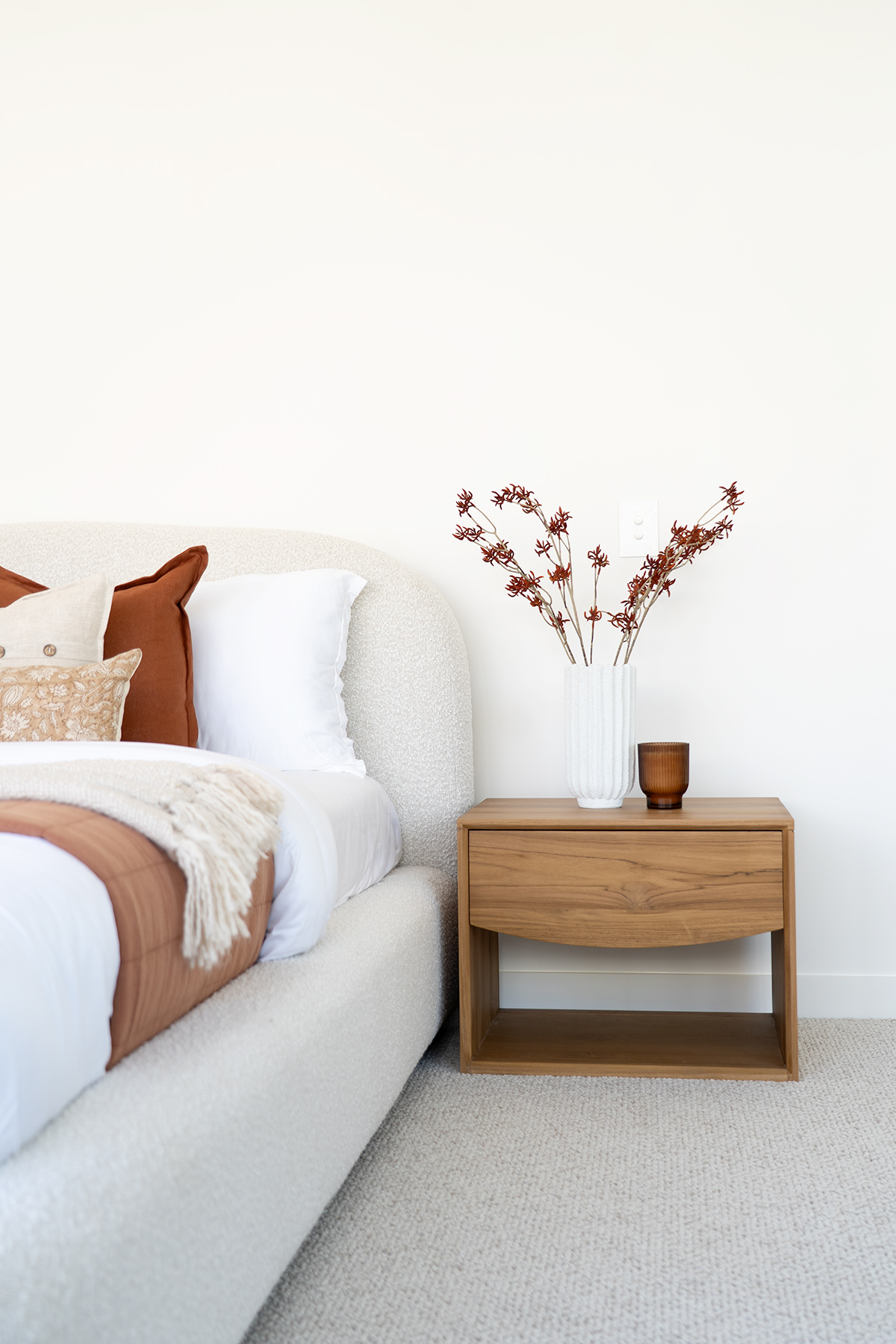 Milo Bed - Boucle Ivory - Image 14